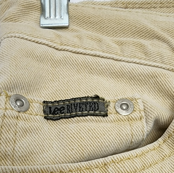 Vintage Lee Riveted yellow 5 pocket jeans SZ 8 Long - Picture 3 of 6